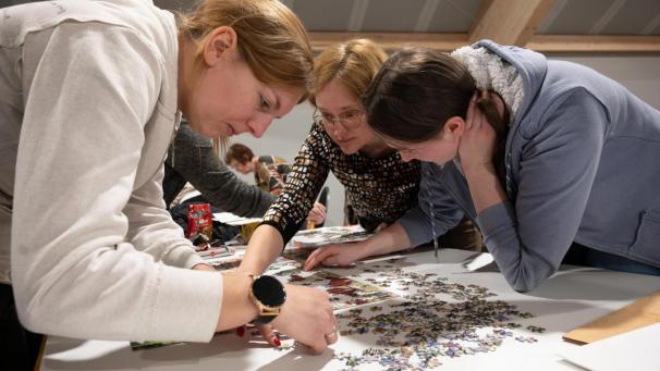 <p>In Teams bis zu fünf Personen kann am 24. November gepuzzelt werden. Hilfsmittel wie Lampen oder Dosen können die Teilnehmer mitbringen.</p>