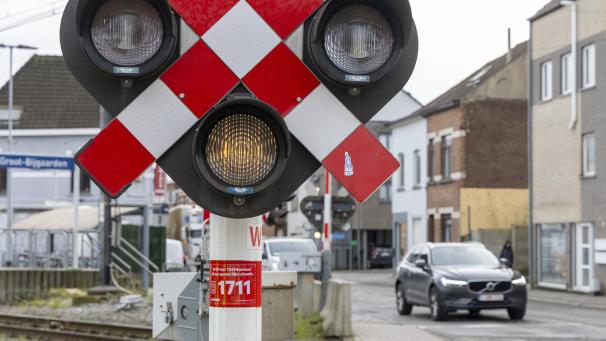 <p>Bahnübergange, wie hier in Groot-Bijgaarden, gibt es in Belgien genug.</p>