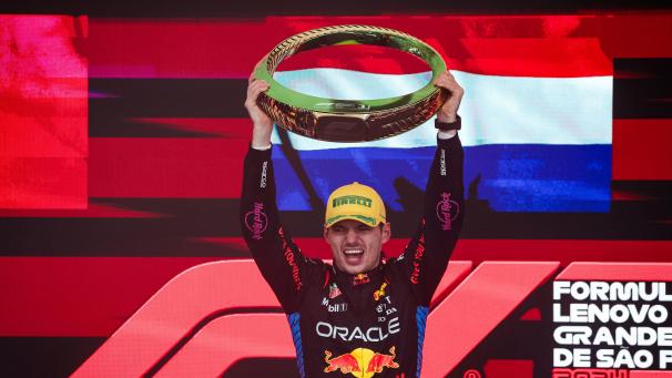 <p>Max Verstappen feiert den Gewinn des GP von Brasilien am 3. November 2024</p>