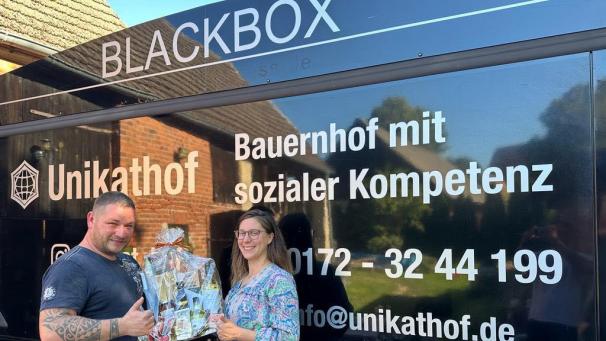 <p>Dennis Wendler und Justine Wakil-Stadler nehmen auf ihrem Hof in Zernitz bis zu drei Jugendlicheab 14 Jahren auf. Das Konzeptfindet deutschlandweit Anerkennung.</p>