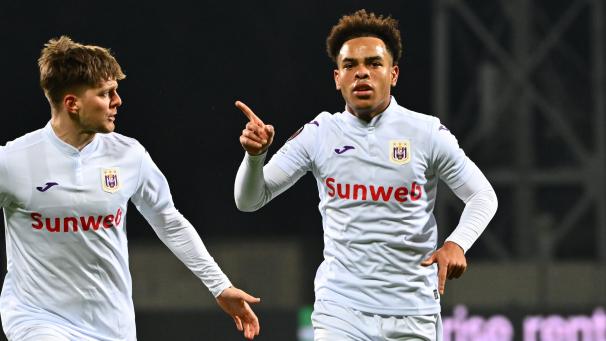 <p>Anderlechts Mittelfeldspieler Mario Stroeykens feiert seinen Treffer beim 1:1 in Riga</p>