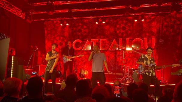 <p>Zwei Stunden Programm mit fast 30 Hits aus 25 Jahren Bandgeschichte präsentierte Cat Ballou beim ausverkauften Konzert im Schlachthof.</p>