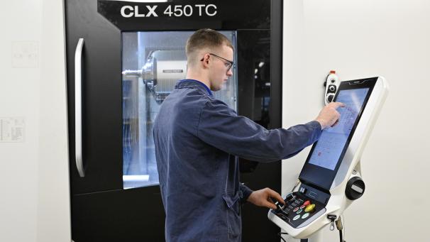 <p>Die neue Maschine ermöglicht weitaus effizientere Dreh- und Fräsarbeiten.</p>