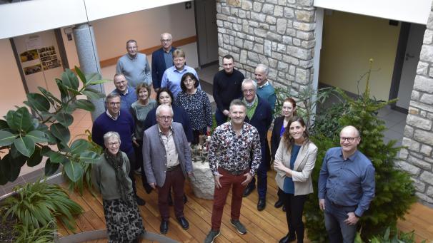 <p>Die Delegationen der beiden Gemeinden trafen sich im Bütgenbacher Gemeindehaus.</p>