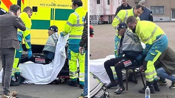 <p>Fotos, die in sozialen Netzwerken gepostet wurden, zeigen, wie Rettungskräfte Remco Evenepoel versorgen.</p>