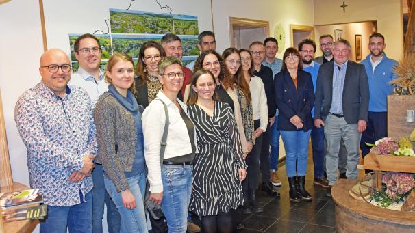 <p>Diese 17 motivierten Menschen werden während der nächsten sechs Jahre Amels Zukunft gestalten.</p>