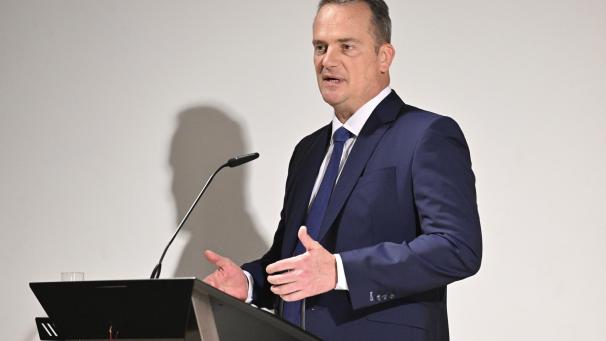 <p>Aufsichtsminister Oliver Paasch bei seiner Ansprache</p>