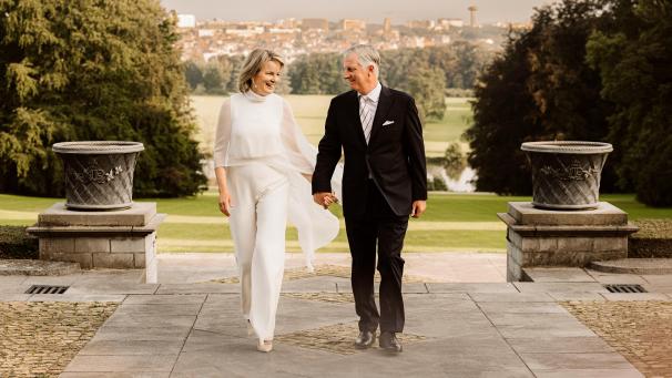 <p>Anlässlich der Silberhochzeit von Philippe und Mathilde hat der Palast zwei neue offizielle Fotos veröffentlicht.</p>