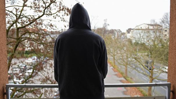 <p>Suizidgedanken weit verbreitet: Neue Studie zeigt besorgniserregende Zahlen in der Wallonie und Brüssel.</p>