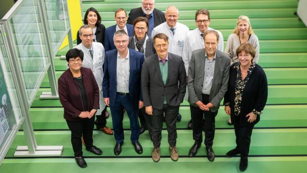 <p>Den Bundesgesundheitsminister verschlug es am Montag nach Aachen.</p>