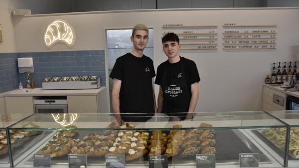<p>David Reinartz und Jonas Bieck leiten die Aachener Filiale von „Madame Croissant“.</p>