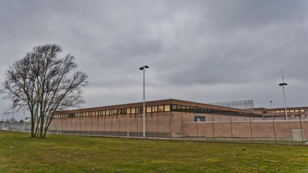 <p>Ein Blick von außen auf das Gefängnis von Brügge</p>