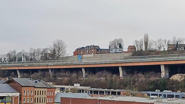<p>Die Sanierung der 700 Meter langen Brücke ist für den Zeitraum von Januar 2025 bis Oktober 2026 geplant.</p>