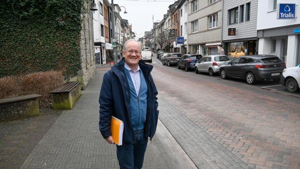 <p>Herbert Grommes blickt nach der Wahlniederlage seiner „Neuen Bürgerallianz“ (NBA) und dem Verlust der Bürgermeisterschärpe in St.Vith nicht im Groll zurück: „Wir haben viele Entscheidungen getroffen, die für die Zukunft der Gemeinde wichtig waren und sind.“</p>