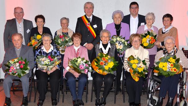 <p>Ihren 95. Geburtstag feierten Gertrud Reiners und Hubertine Brück. Das 90. Lebensjahr vollendeten Hildegard Heindrichs, Maria Jodozy, Martha Kessler, Magdalena Maraite, Elisabeth Meyer, Carl Müller, Susanna Peters und Barabara Tautges.</p>