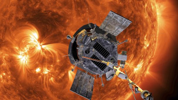 <p>Die Computergrafik zeigt die „Parker Solar Probe“-Sonde der US-Raumfahrtbehörde Nasa auf dem Weg zur Sonne.</p>