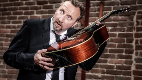 <p>Helmut Sanftenschneider vereint Musik und Humor.</p>