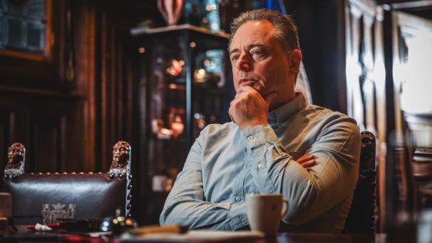 <p>Formateuer Bart De Wever wird am Dienstag beim König erwartet.</p>