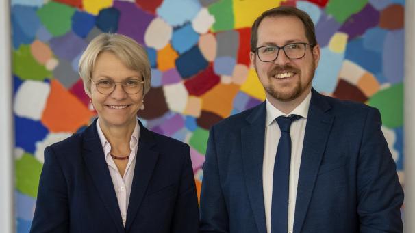 <p>Bildungsminister Jérôme Franssen und Dorothee Feller, Ministerin für Schule und Bildung des Landes Nordrhein-Westfalen</p>