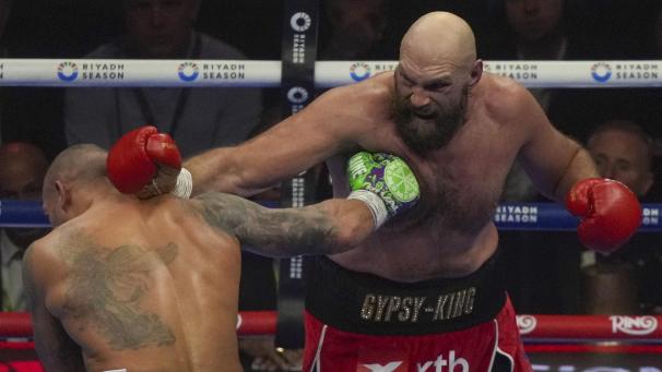 <p>Tyson Fury (rechts) bei seinem jüngsten Kampf gegen denUkrainer Oleksandr Usyk</p>