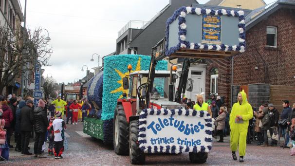 <p>Die Genehmigung für folkloristische Wagen gilt für Gespanne, die an einer festgelegten Strecke des Karnevalsumzugs teilnehmen.</p>