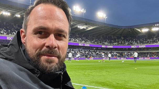 <p>GE-Fotograf David Hagemann im Lotto Park des RSC Anderlecht</p>