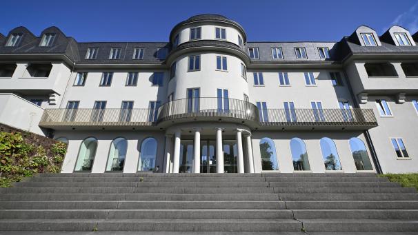 <p>Parlament der Deutschsprachigen Gemeinschaft Belgiens in Eupen</p>