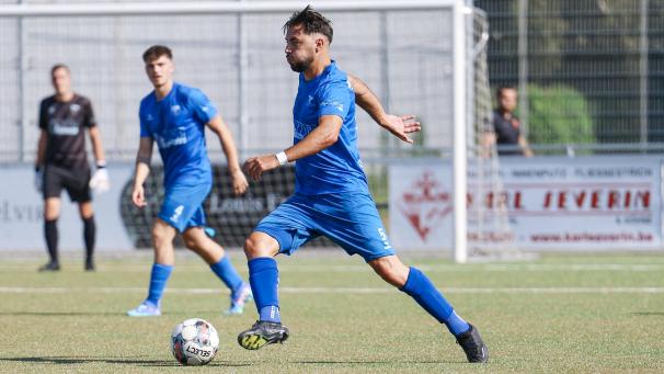 <p>Der FC Eupen (Semir Islamovic am Ball) trifft im ersten Spiel des Jahres auf Marloie.</p>
