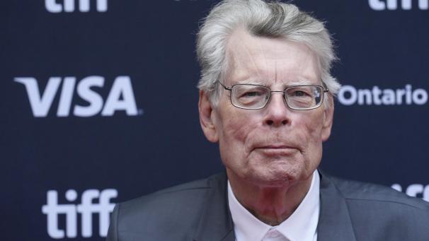 <p>Der US-amerikanische Bestsellerautor Stephen King kritisierte angesichts der Krise die geplante Oscar-Verleihung im März.</p>