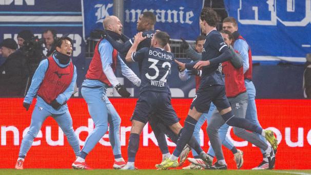 <p>Bochums Spieler jubeln nach dem Tor von Myron Boadu zum 3:3.</p>