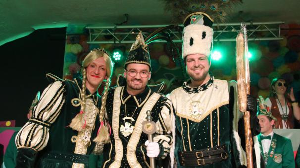 <p>Die Lichtenbuscher Narren werden von Prinz Max II. (Maximilian Engels), Bauer Julian (Julian Kuchen) und Jungfrau Chrissie (Christian Schmidtke) regiert.</p>