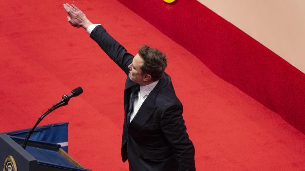<p>Elon Musk hat die Kritik an seiner an den Hitlergruß erinnernden Geste zurückgewiesen.</p>