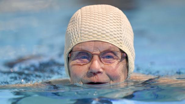 <p>Der Benefizmarathon feiert bei seiner 30. Jubiläumsausgabe die Rückkehr in die Schwimmbäder – nicht jedoch im Norden Ostbelgiens.</p>