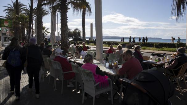 <p>Ein Blick auf den am Strand von Arenal auf Mallorca</p>