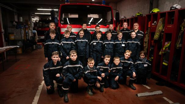 <p>Die Verantwortlichen und die Ausbilder der Feuerwache Burg-Reuland freuen sich sehr, dass 15 Kinder sich für das neue Angebot einer Jugendfeuerwehr begeistern konnten.</p>