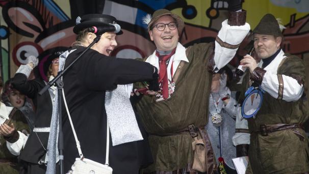 <p>Björn Klinkenberg (Mitte) versicherte am Montagabend, dass der Kern des Kelmiser Karnevals weiterhin bestehen bleibt.</p>