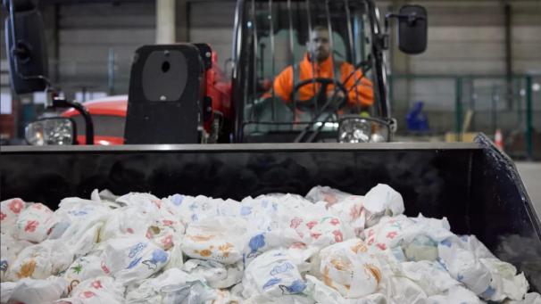 <p>Woosh übernimmt nicht nur die Herstellung, sondern auch die Recyclingprozesse der Windeln direkt an seinem Standort in Brügge.</p>