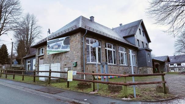 <p>Die ehemalige Schule in Berg dient als Vereinsheim und soll nun in ein Dorfhaus umgestaltet werden.</p>