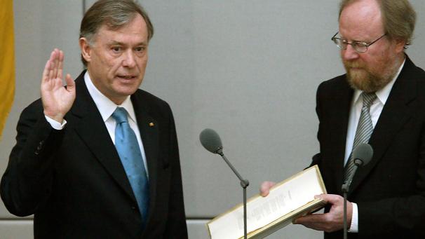 <p>urn:newsml:dpa.com:20090101:231227-99-422080</p>