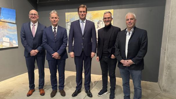 <p>IHK-AVED-Geschäftsführer Volker Klinges, IHK-Präsident Marc Knauf, Gastredner Arno Büx sowie AVED-Präsident Bernd Hugo und AVED-Vizepräsident Bruno Radermacher (v.l.)</p>