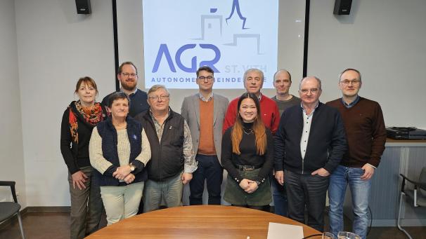 <p>Der neue AGR-Verwaltungsrat mit dem Vorsitzenden André Frauenkron (5.v.l.).</p>