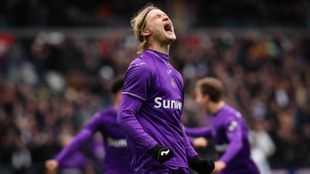<p>Kasper Dolberg war am Sonntag im Lotto-Park im Doppelpack-Modus.</p>