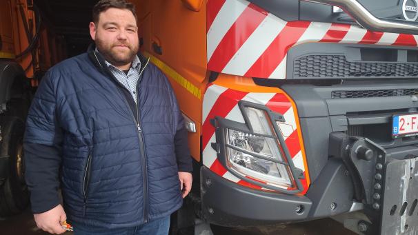 <p>Als Bauschöffe steht Andreas Pflips im Kontakt mit dem Arbeiterdienst der Gemeinde Büllingen.</p>