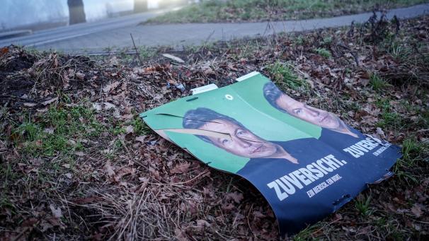 <p>Die 2001 veröffentlichte Doktorarbeit von Robert Habeck steht im Visier eines Plagiatsjägers.</p>