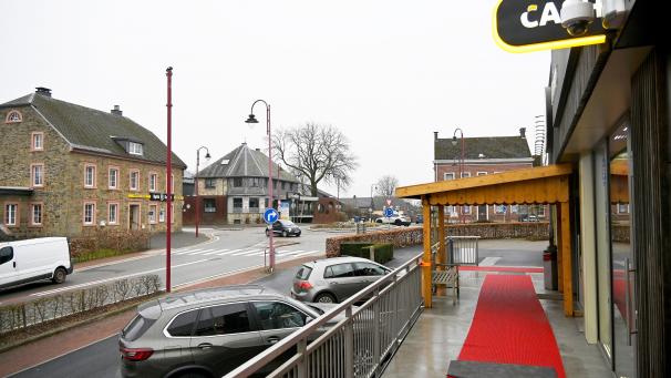 <p>Das gesamte Geschehen der folgenschweren Schlägerei im Ortszentrum von Bütgenbach wurde von den vor Ort installierten Überwachungskameras aufgezeichnet.</p>
