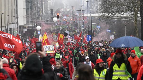 <p>Brüssel im Protestmodus: Widerstand gegen Reformen wächst</p>