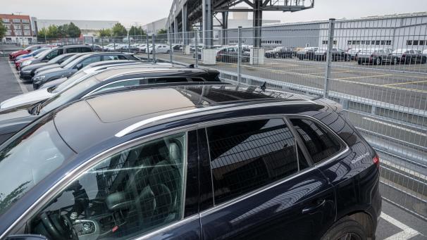 <p>70 % der Neuwagen sind elektrisch oder hybrid – Diesel fast verschwunden.</p>