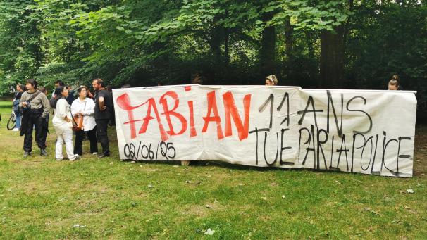 <p>Solayman Laqdim, Kinderrechtsbeauftragter der Französischen Gemeinschaft, kritisiert nach dem Tod eines 11-Jährigen in Ganshoren den Umgang der Polizei mit Minderjährigen.</p>