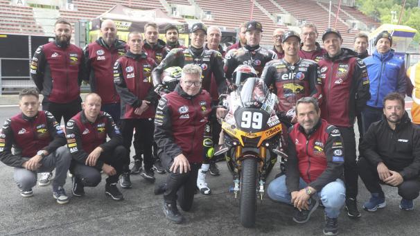 <p>Das Team Marc VDS-KM99 in Spa-Franchorchamps</p>