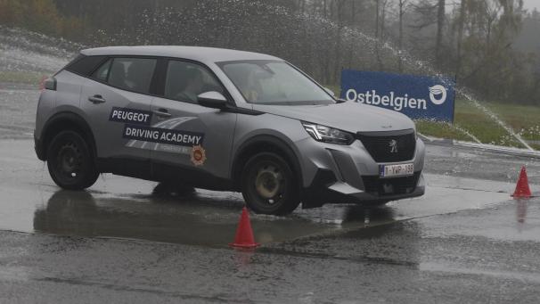 <p>Alljährlich im Herbst: Fahrsicherheitstraining mit dem AMC St.Vith.</p>